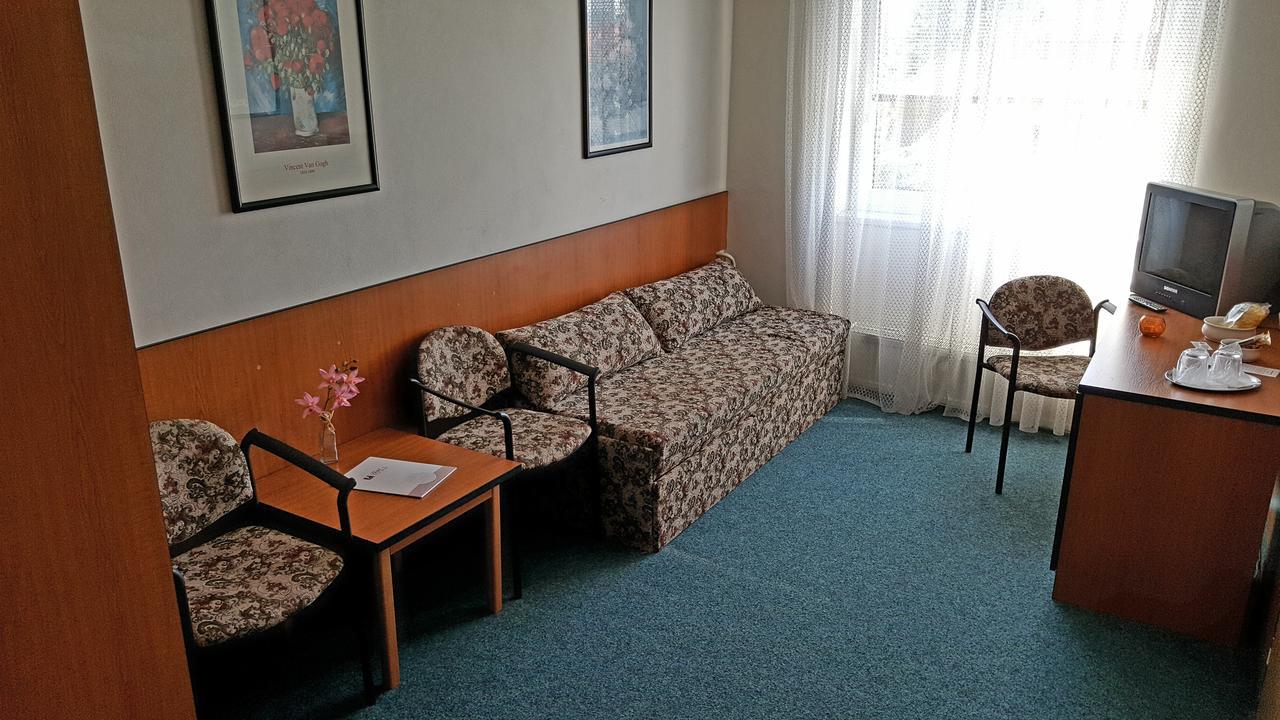 אוהרסקה הראדיסטה Hotel Morava מראה חיצוני תמונה
