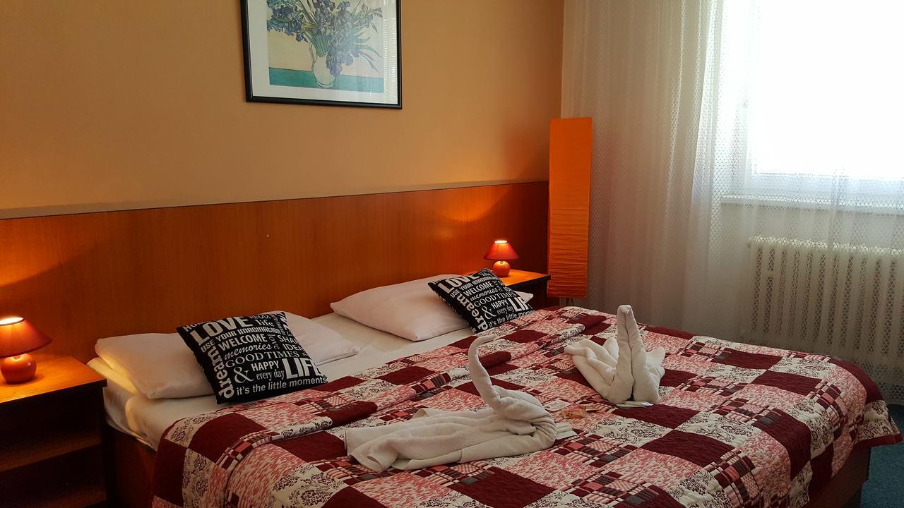 אוהרסקה הראדיסטה Hotel Morava מראה חיצוני תמונה